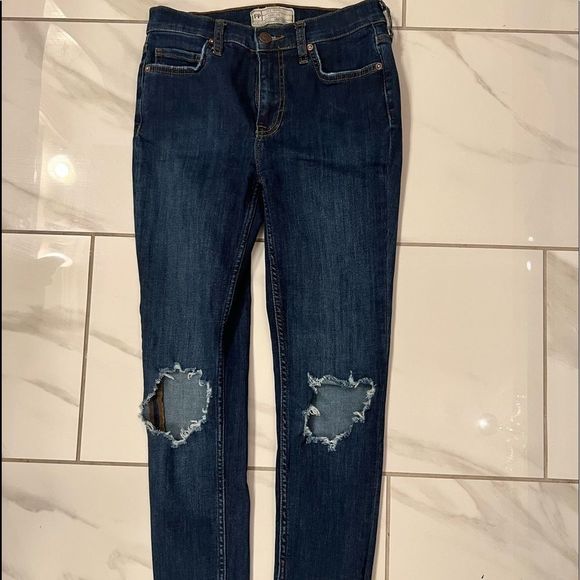 Free People skinny jeans - Picture 1 of 6
